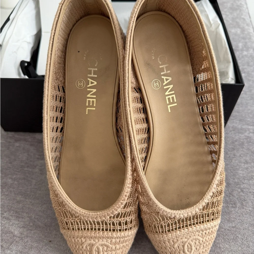 CHANEL Beige Crochet Ballet Flats - Picture 8 of 14